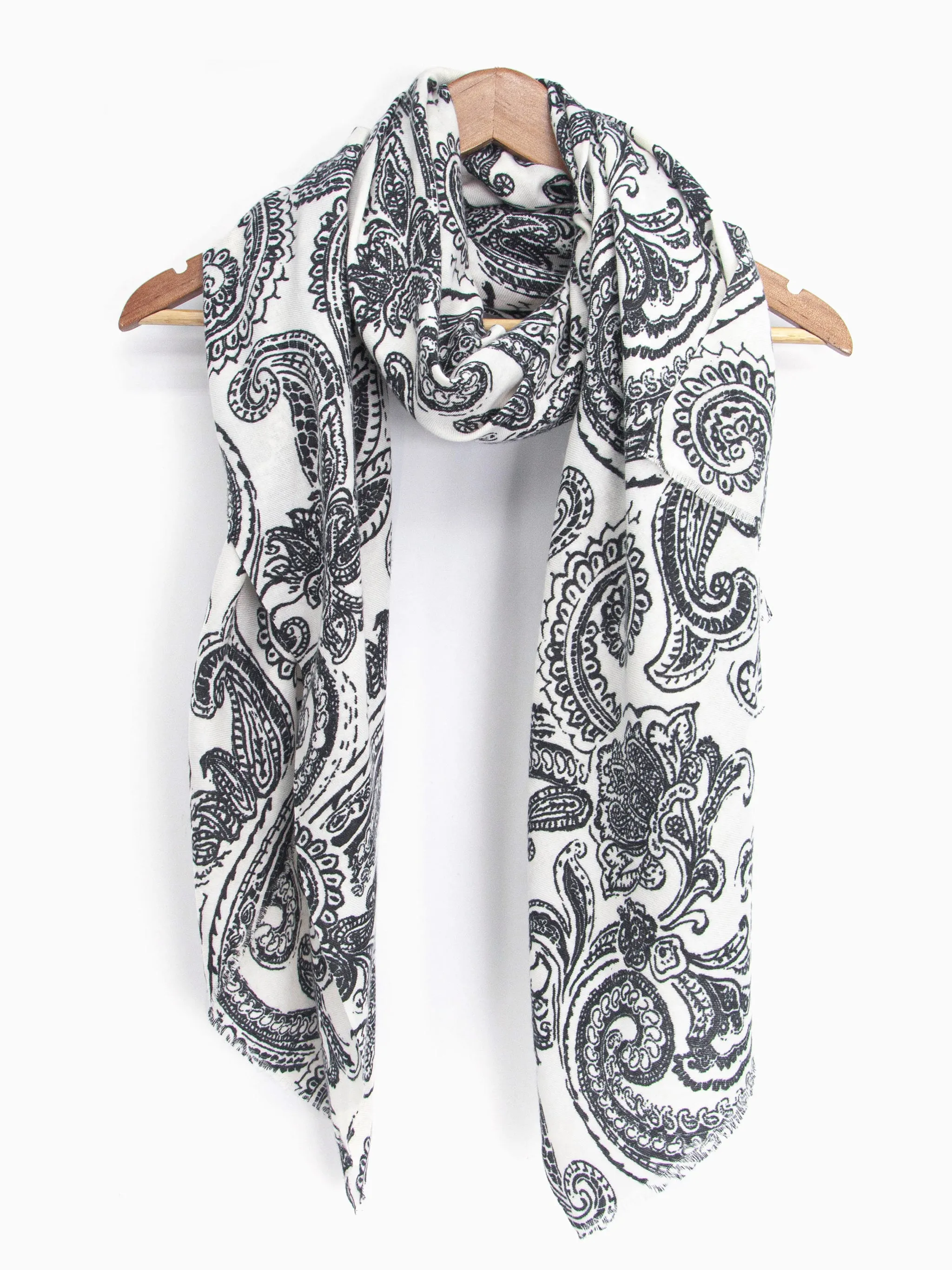 Ailidh Lightweight Scarf - Cream, Paisley