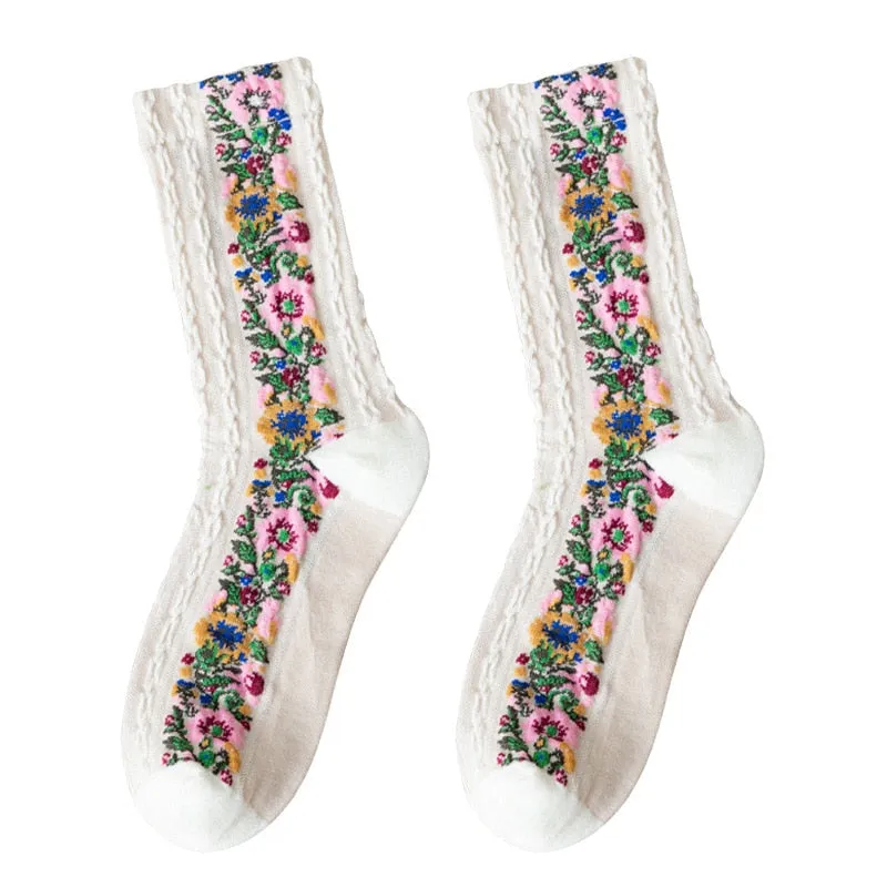 Ivy - Embroidered Floral Socks