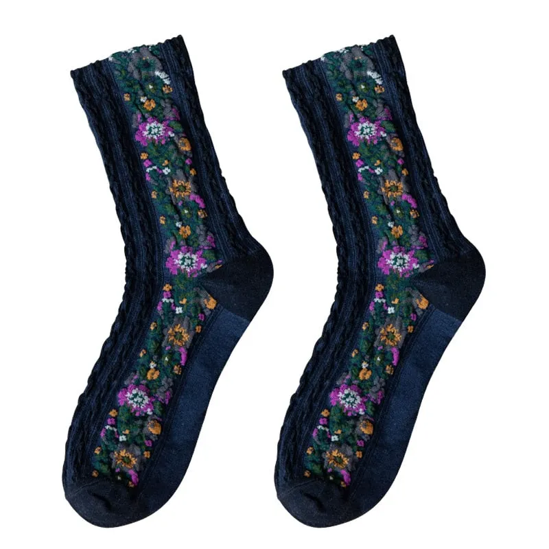 Ivy - Embroidered Floral Socks