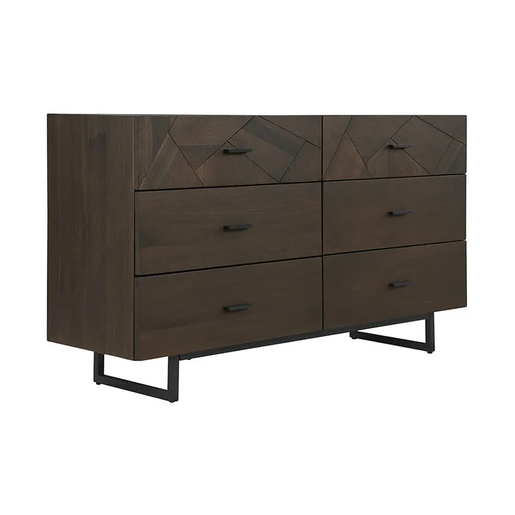 Marquis Dresser