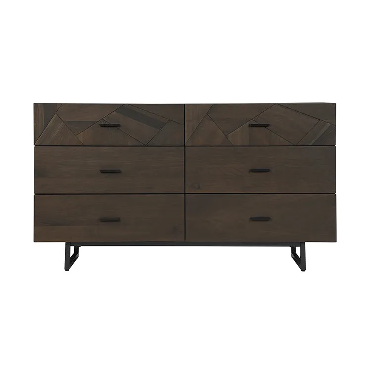 Marquis Dresser